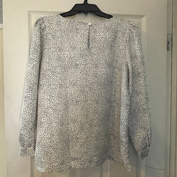 Loft Blouse - Petite Large - Beautiful Black Dotted on Cream - NWT - Picture 2 of 4